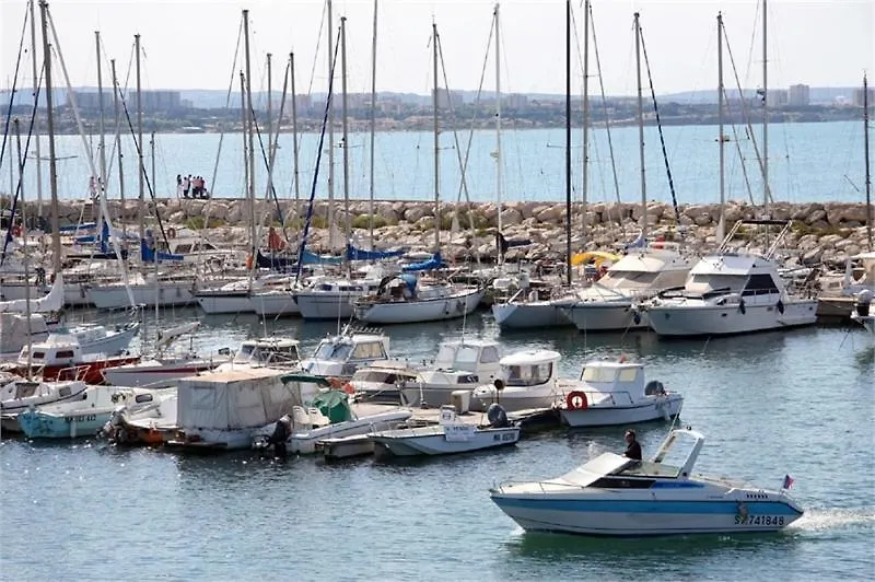 Villamiclau2 Fos-sur-Mer France